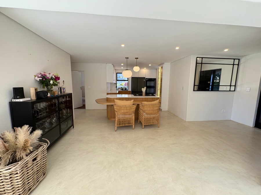 To Let 3 Bedroom Property for Rent in Protea Valley Western Cape